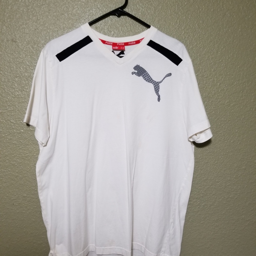 Pumq V Neck T Shirt